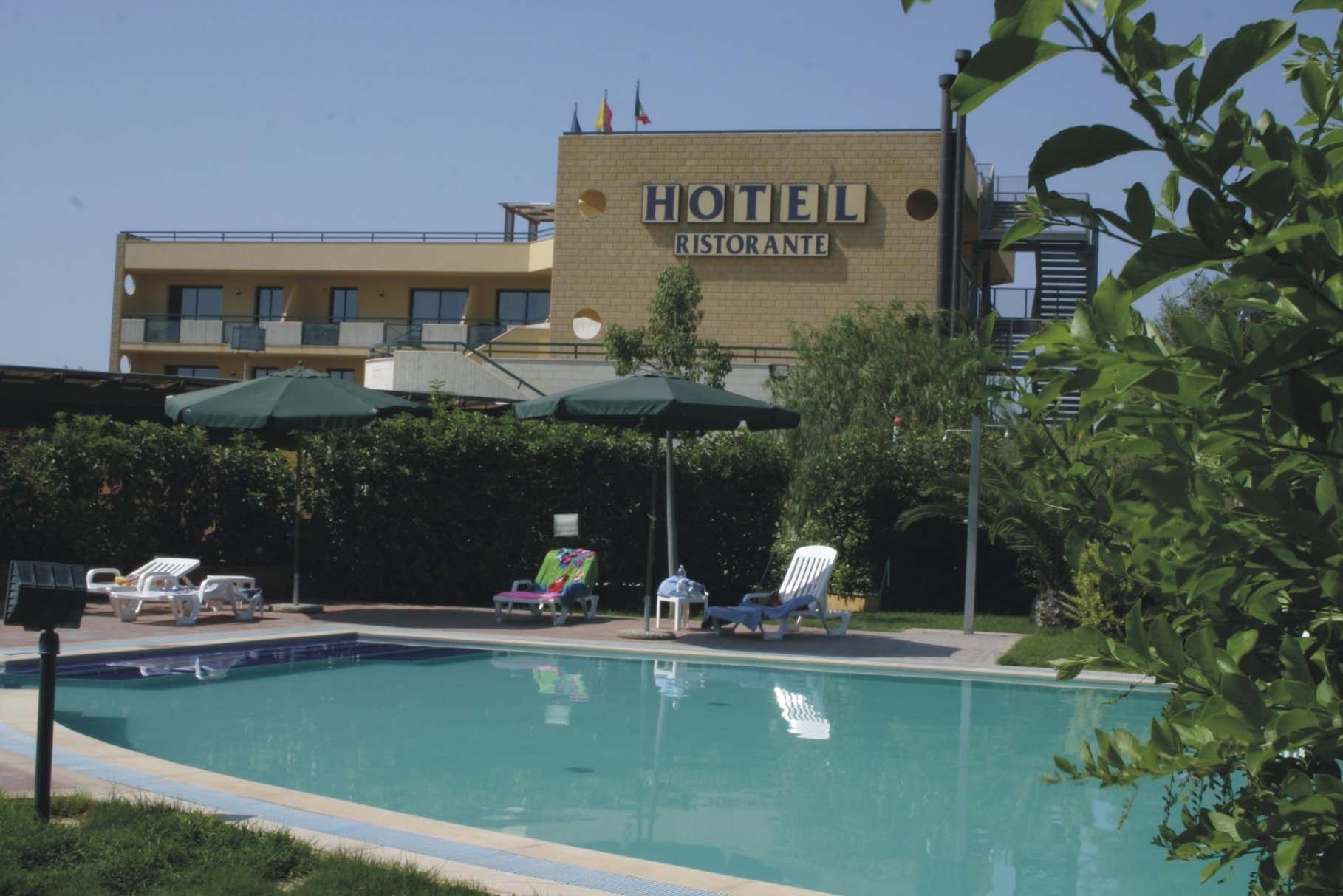 Andrea Doria Hotel Marina di Ragusa Dış mekan fotoğraf